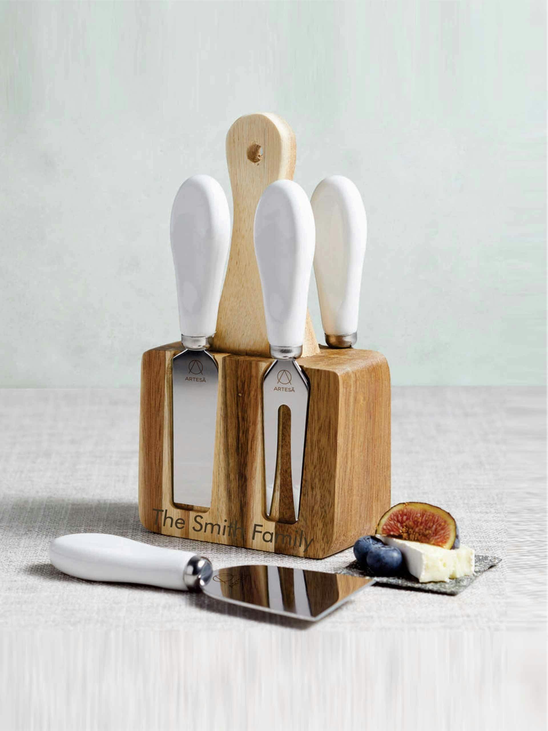 Personalised cheese knife set